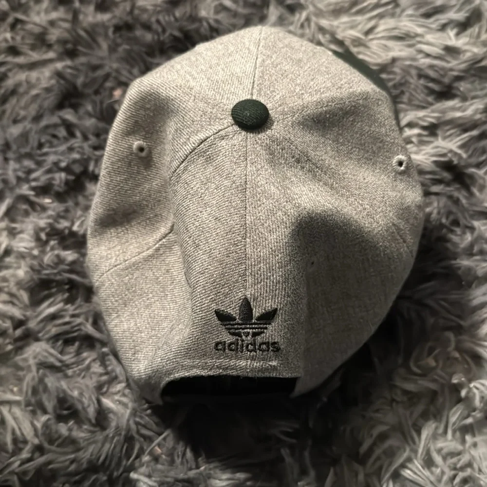 Adidas hat - Picture 6 of 6